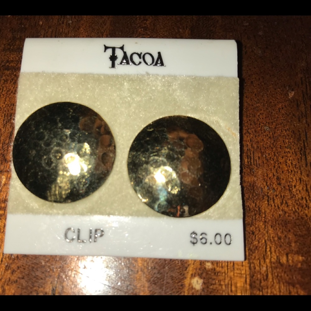 Vintage tacoa clip on earrings new 1970s